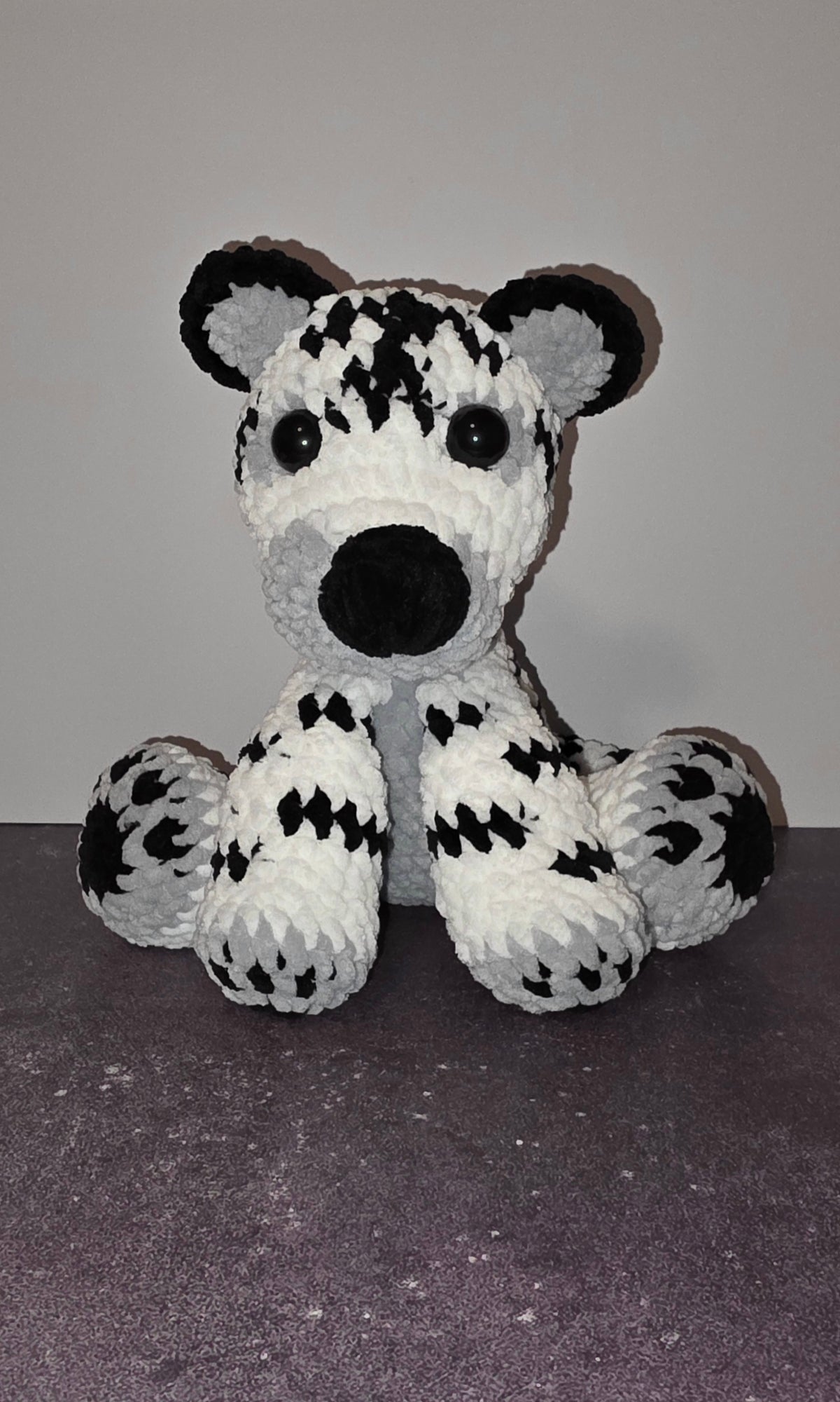 Cuddly Tiger Plushie w/ Black Eyes